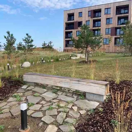 شقة Elegant New Flat Near Airport Tram To Centre